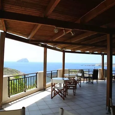 Porto Delfino Otel 3*