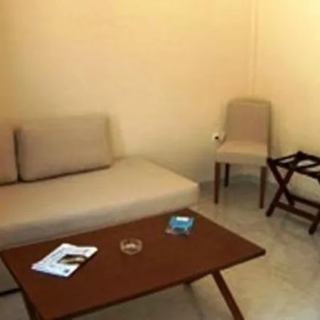 Porto Delfino Hotel Kythira Town